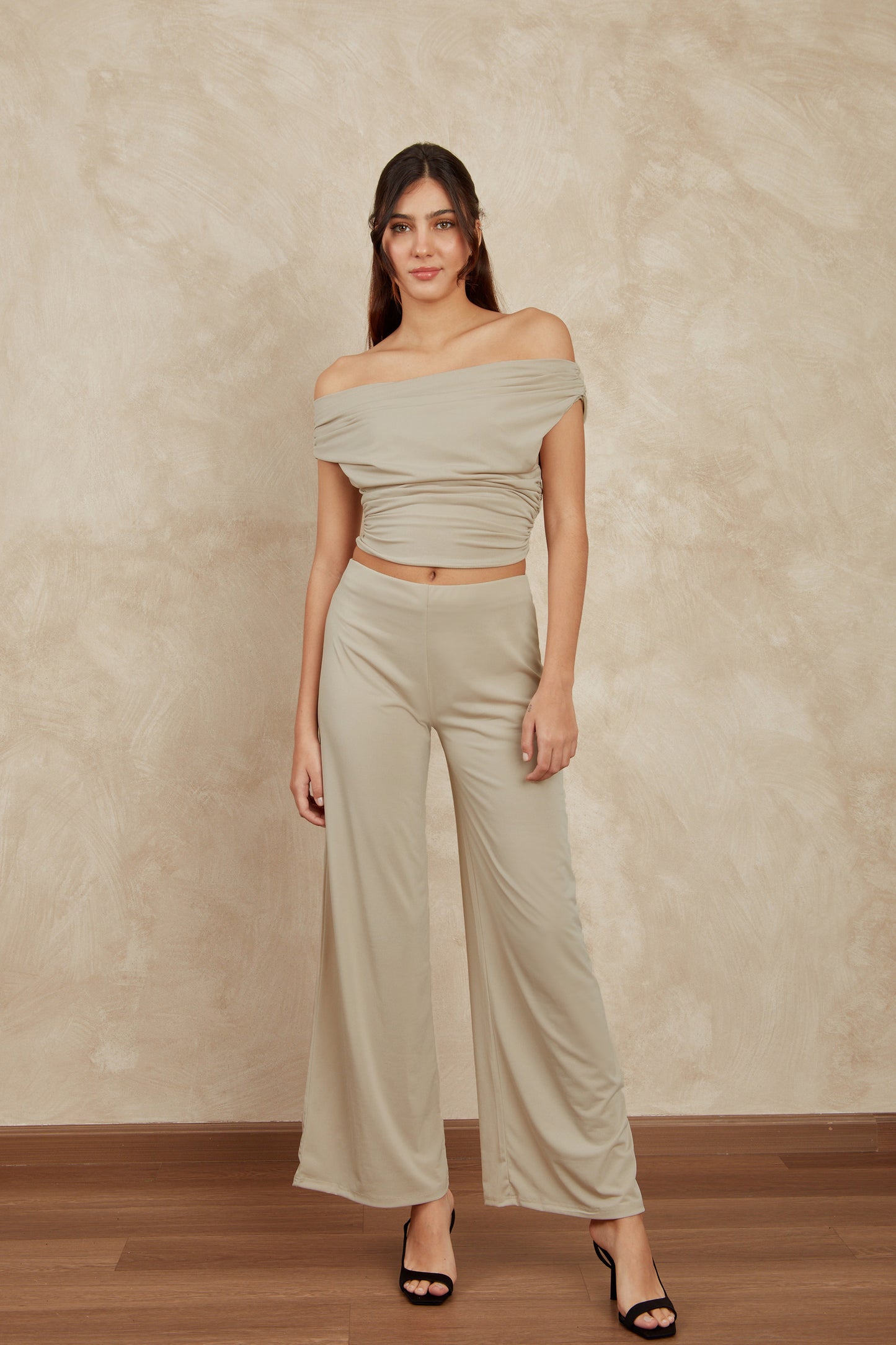 Pantalón wide leg fluido - Beige