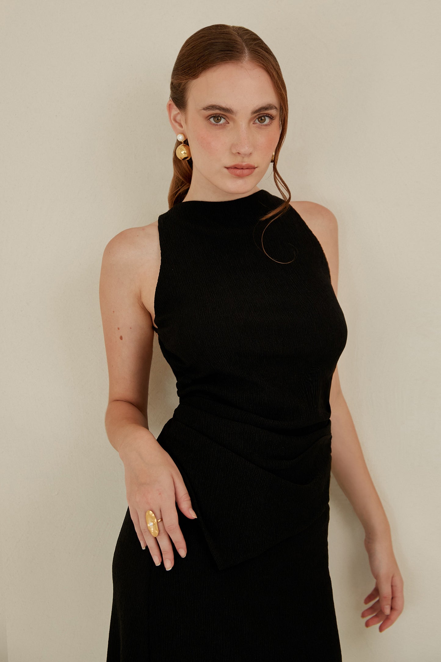 Blusa cuello ojal asimétrico - Negro