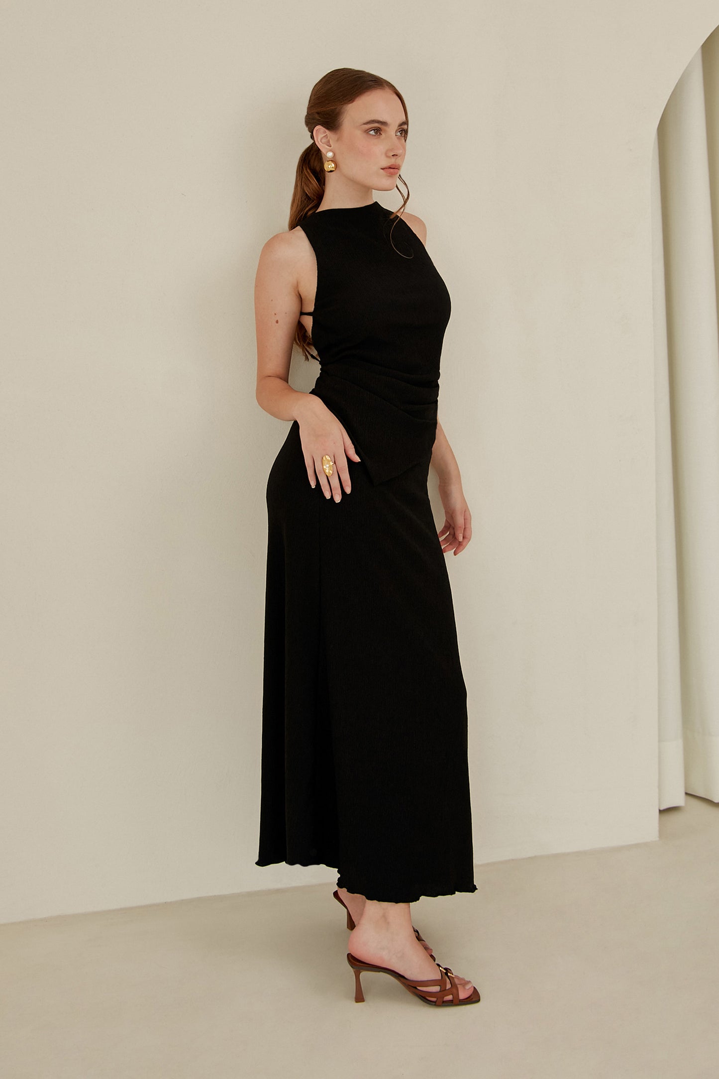 Blusa cuello ojal asimétrico - Negro