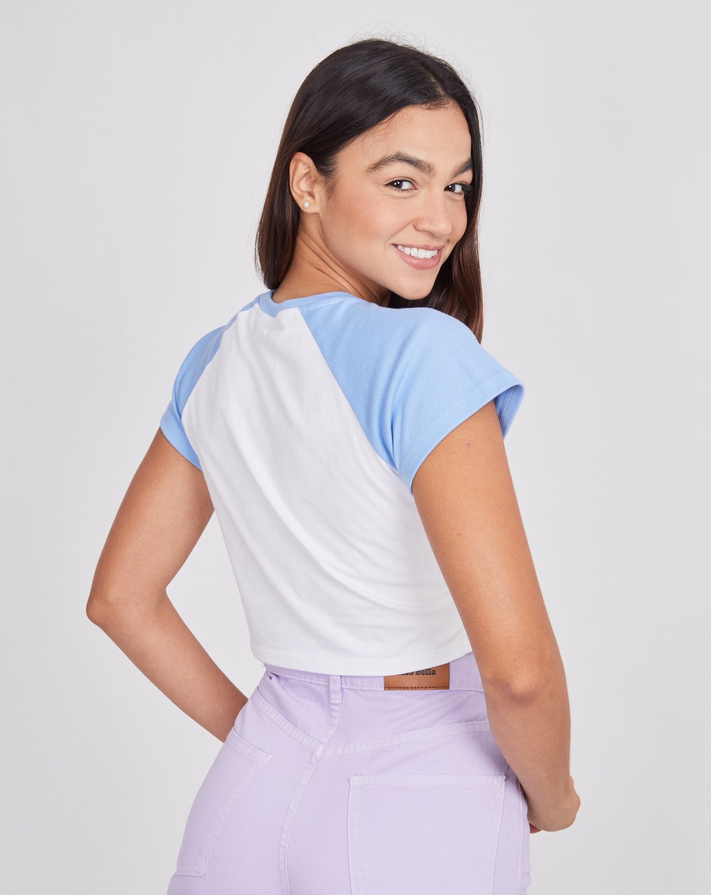 Baby tee raglán - Celeste