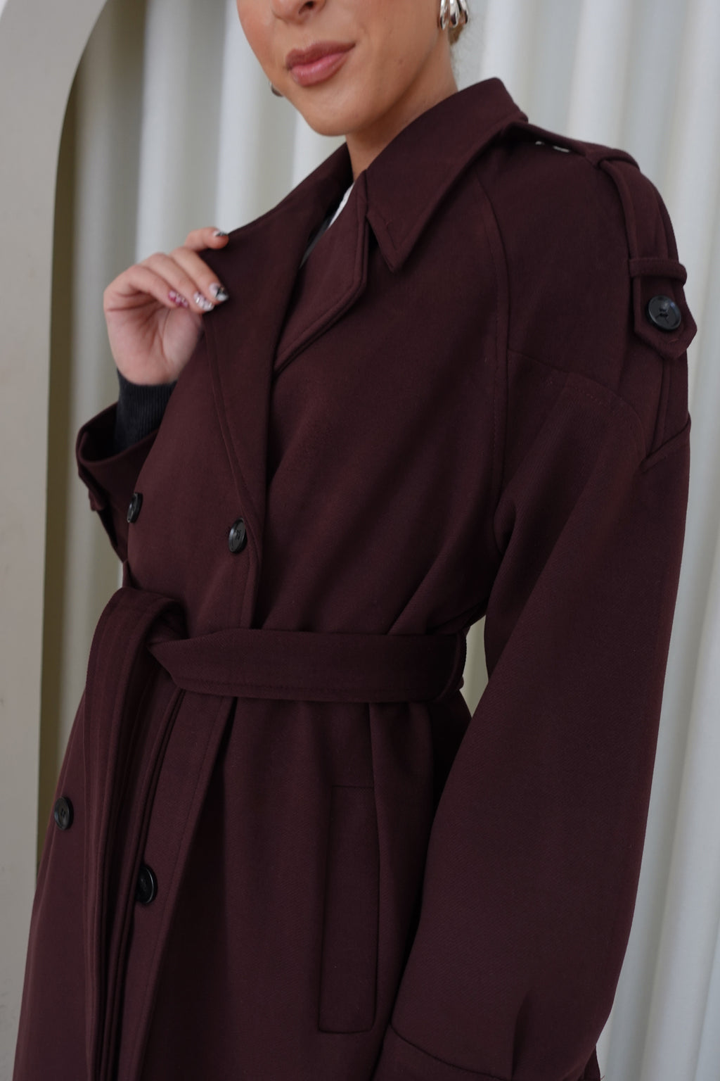 Gabardina larga con cinturón - Borgoña