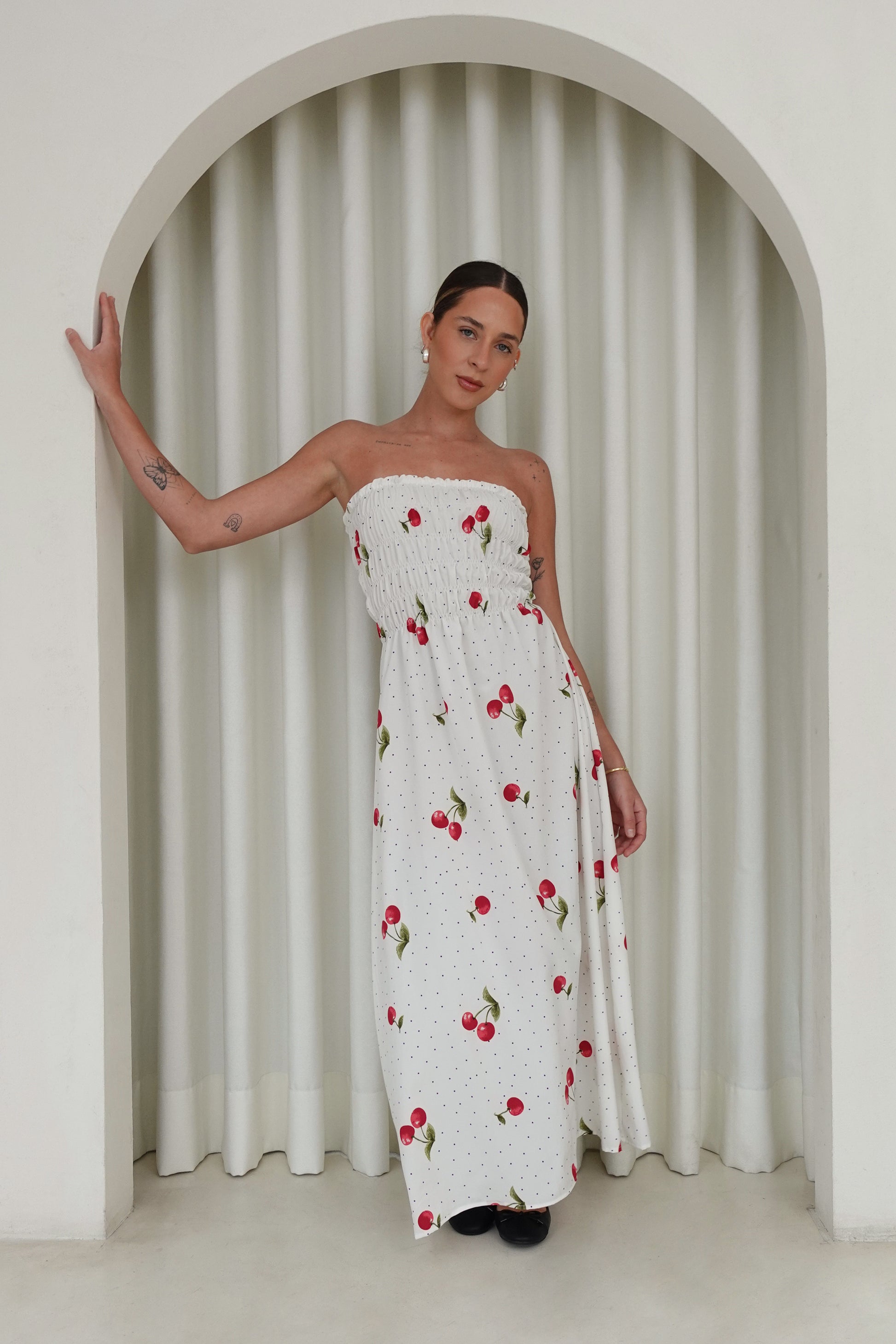 Vestido midi cerezas - Perla (PREORDEN)