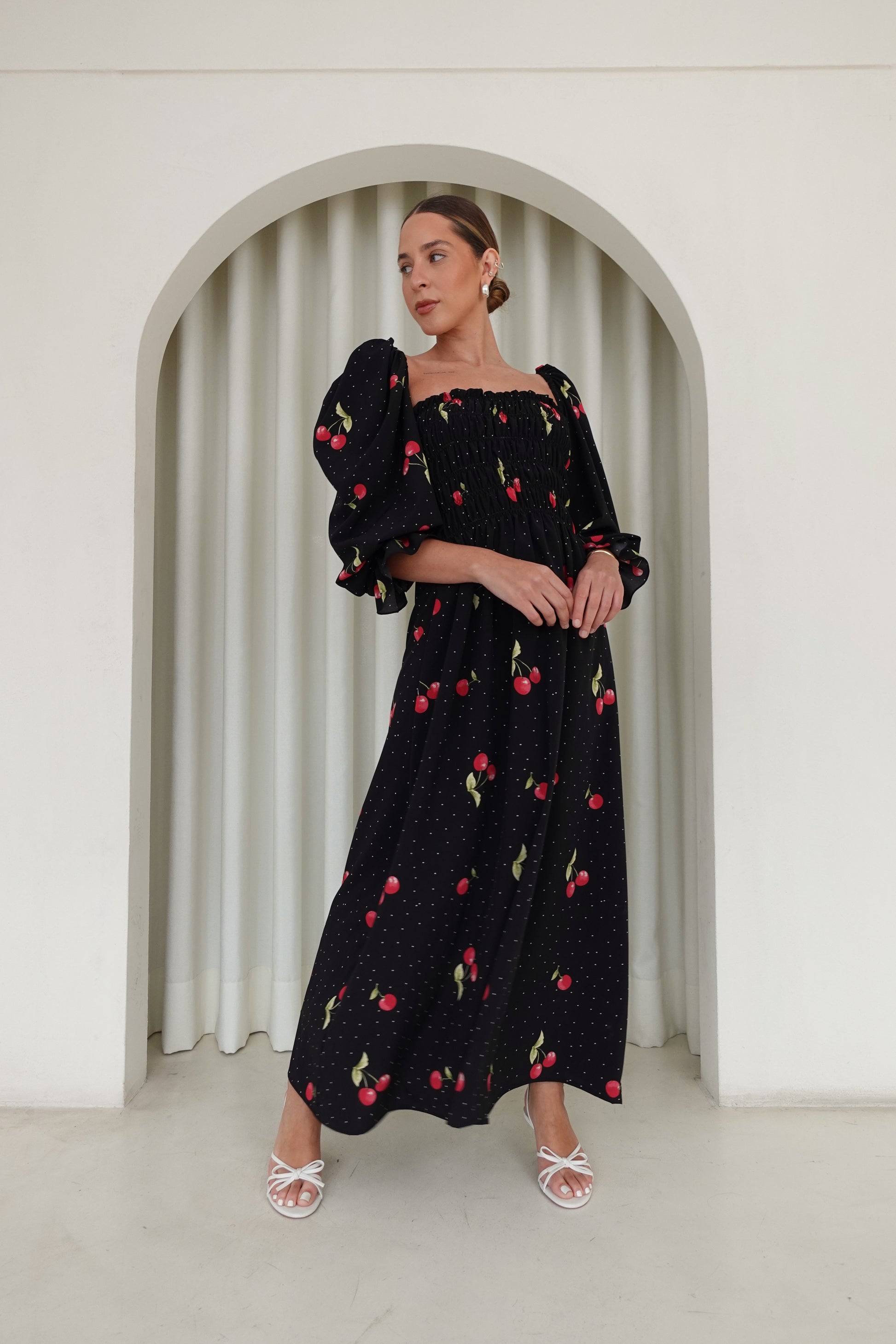 Vestido midi cerezas - Negro