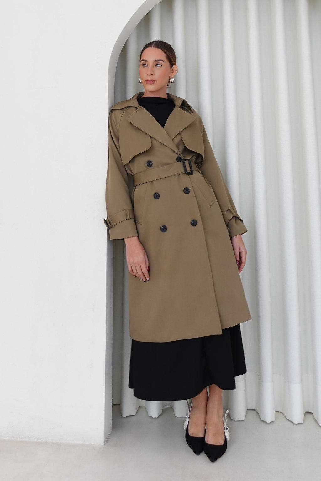Gabardina clásica con cinturón - Beige