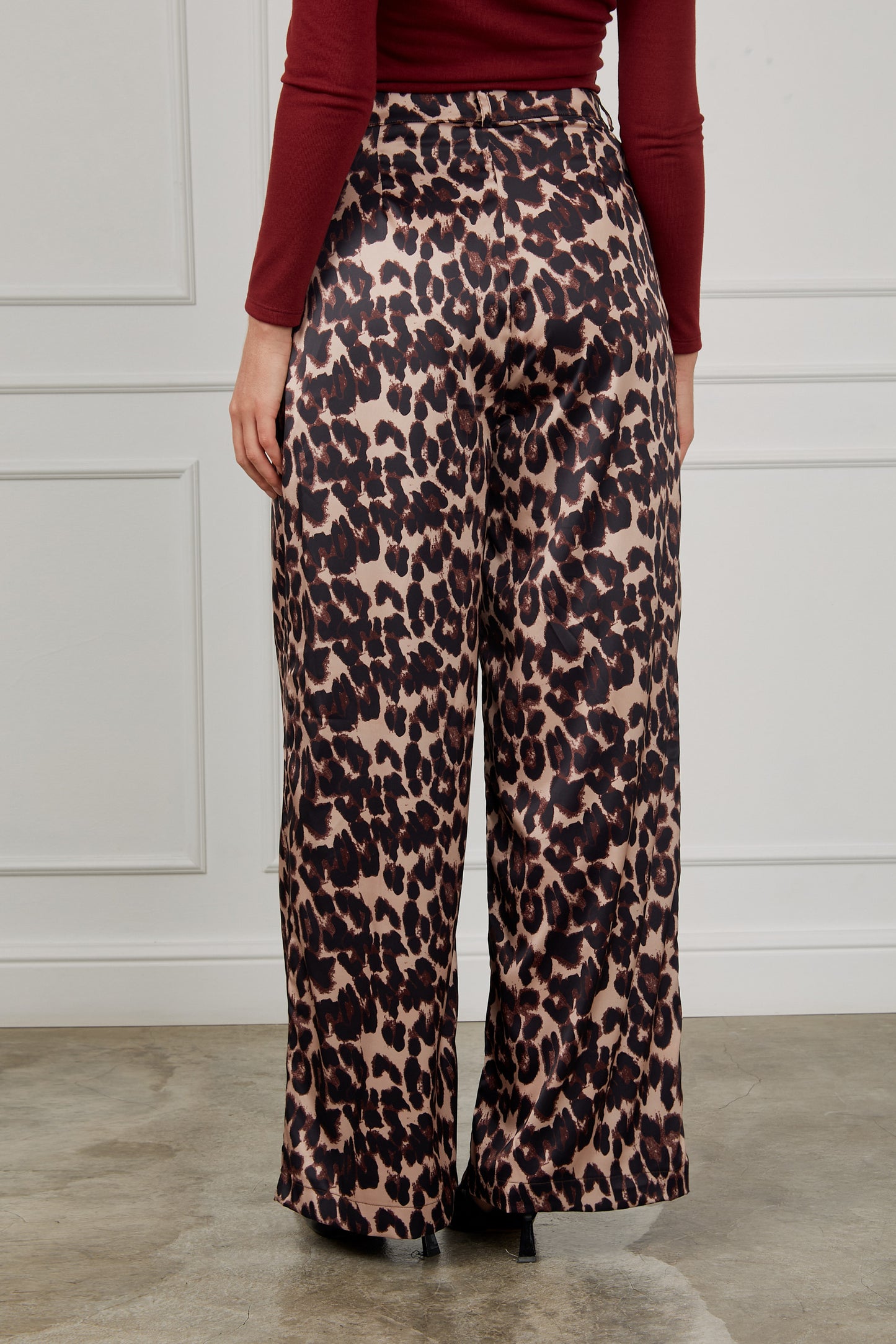 Pantalón seda animal print