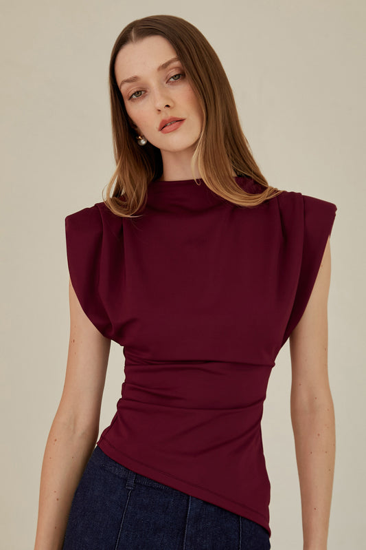 Blusa asimétrica c/ hombreras - Borgoña