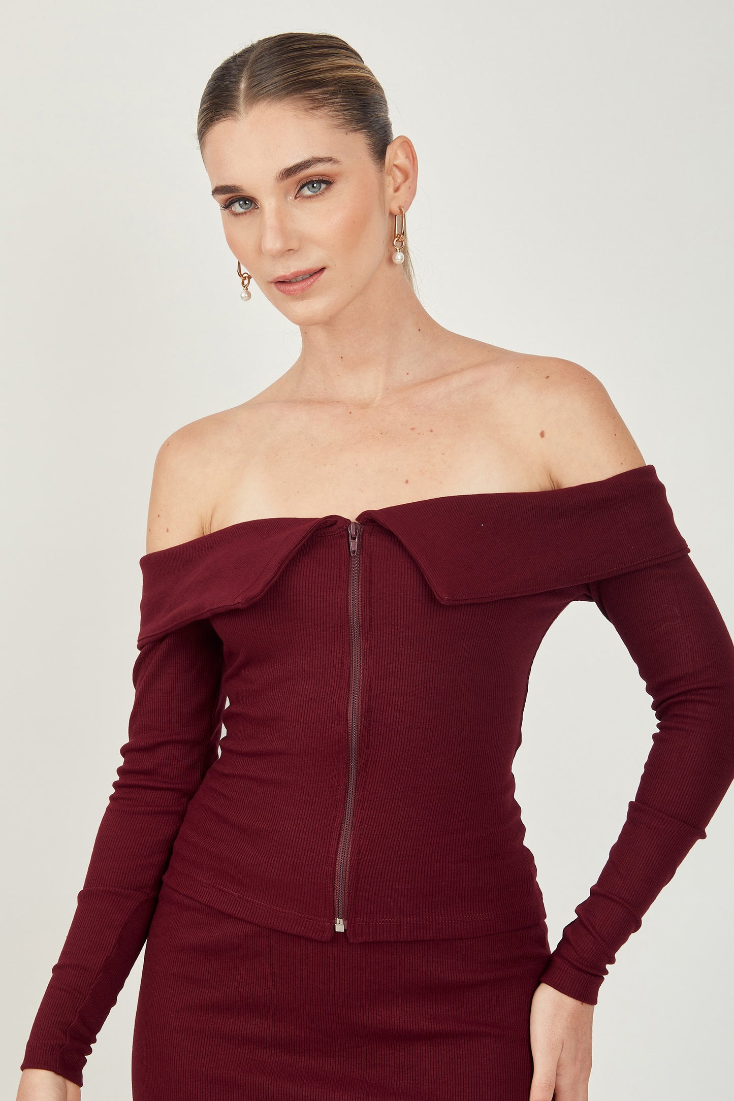 Casaca off shoulder rib - Borgoña