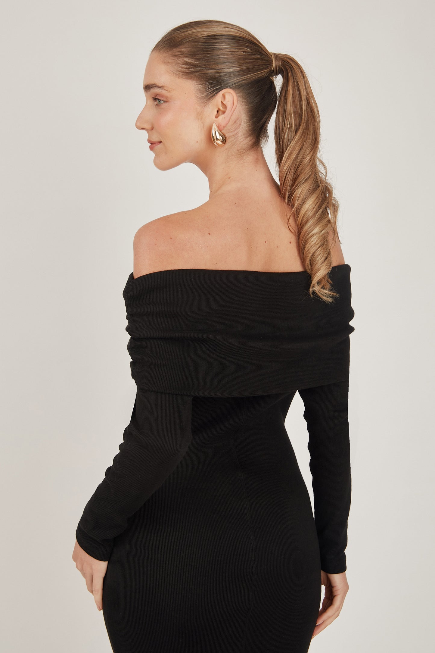 Vestido midi off shoulder rib - Negro