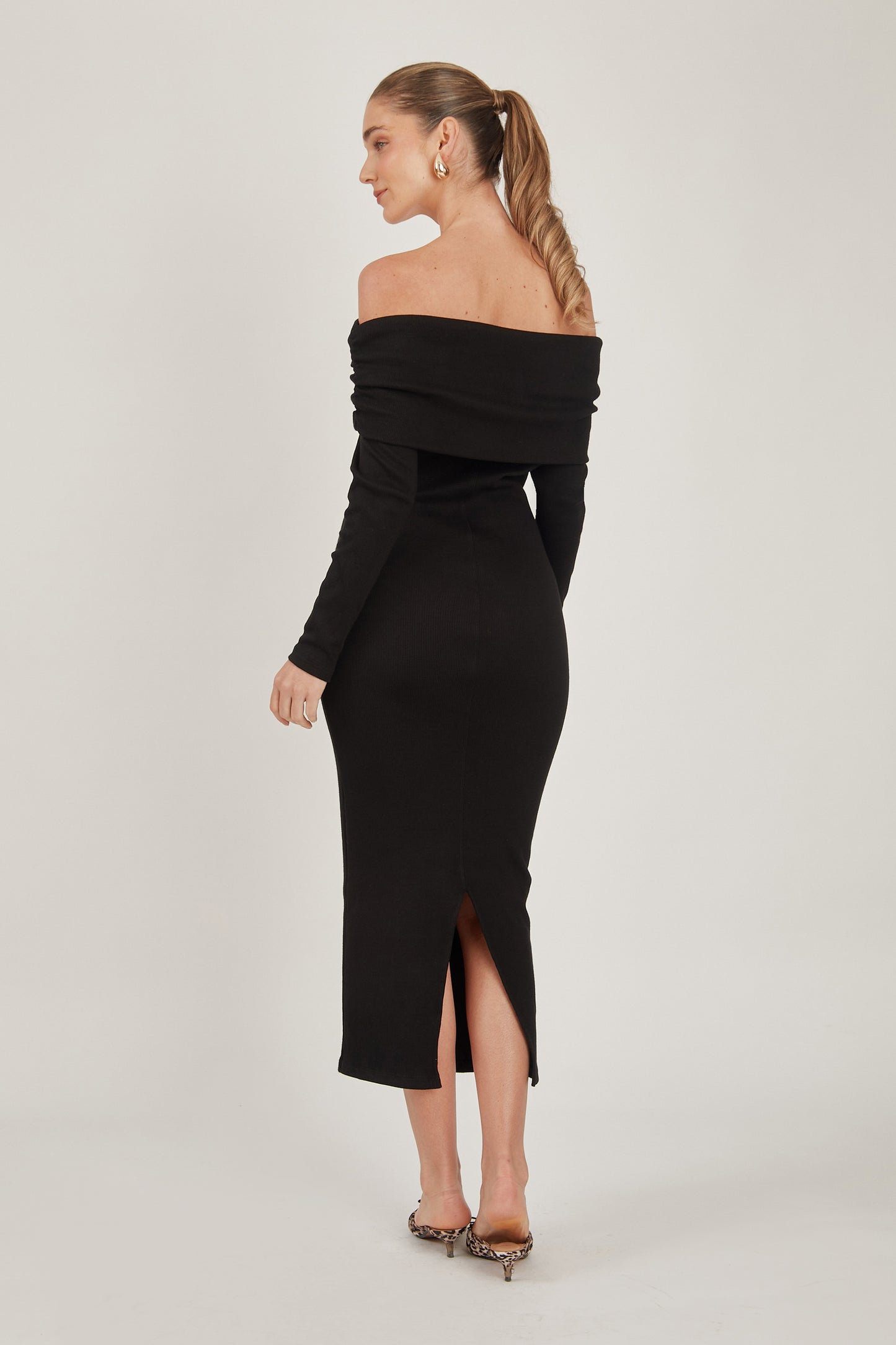 Vestido midi off shoulder rib - Negro