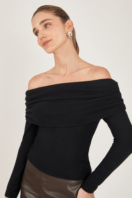 Top off shoulder drapeado - Negro