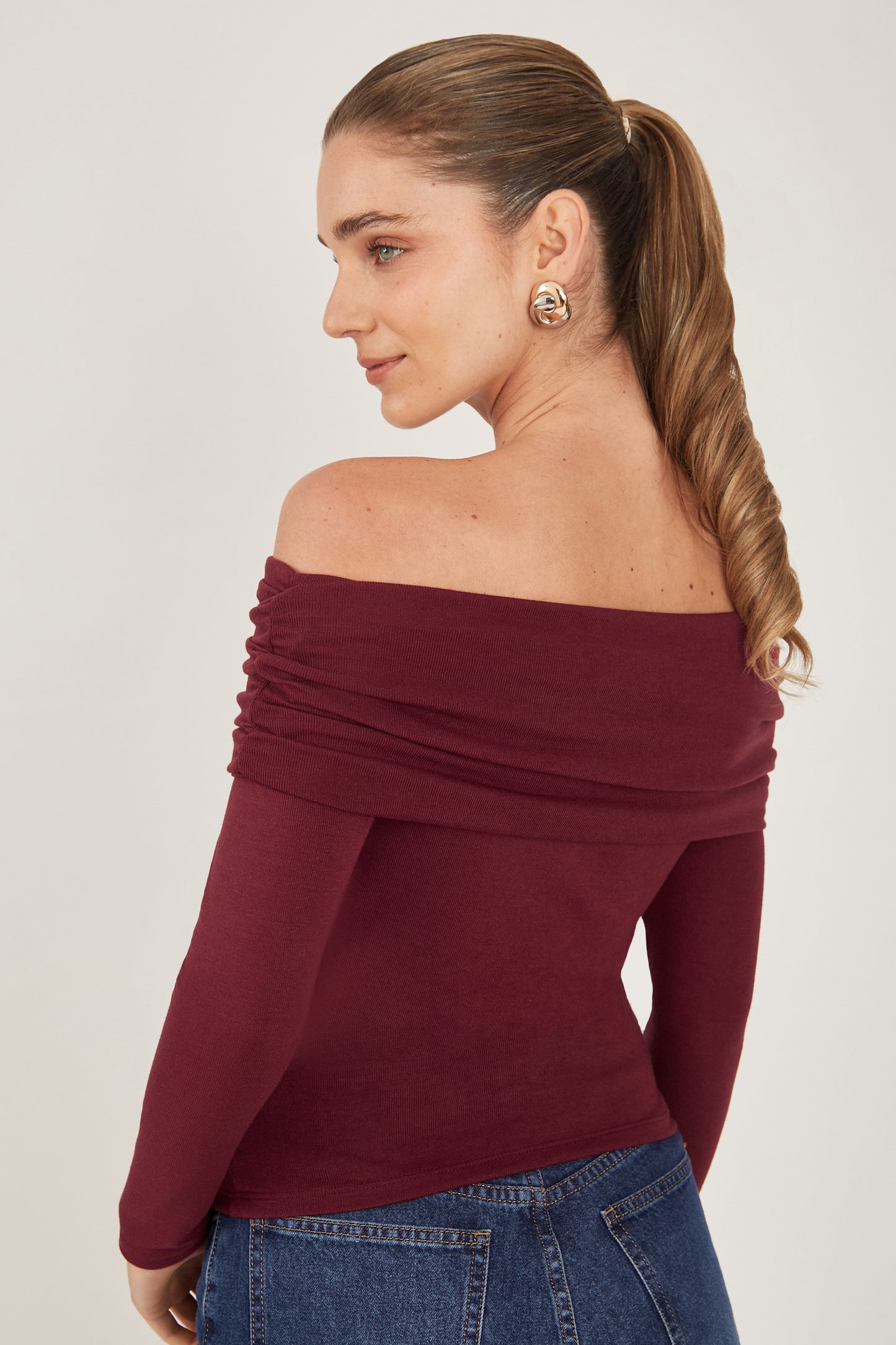 Top off shoulder drapeado - Vino