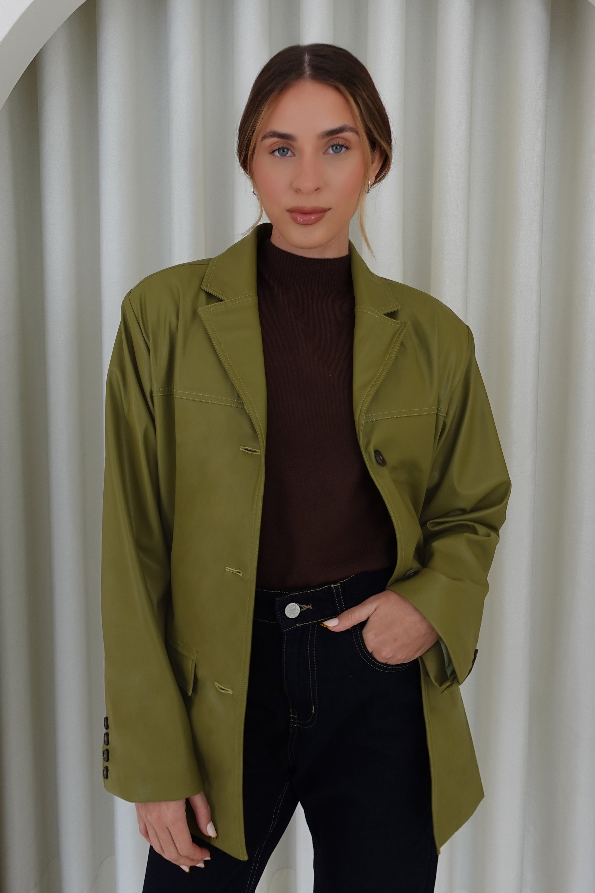 Blazer sastre cuerina - Verde olivo (PRE ORDEN)