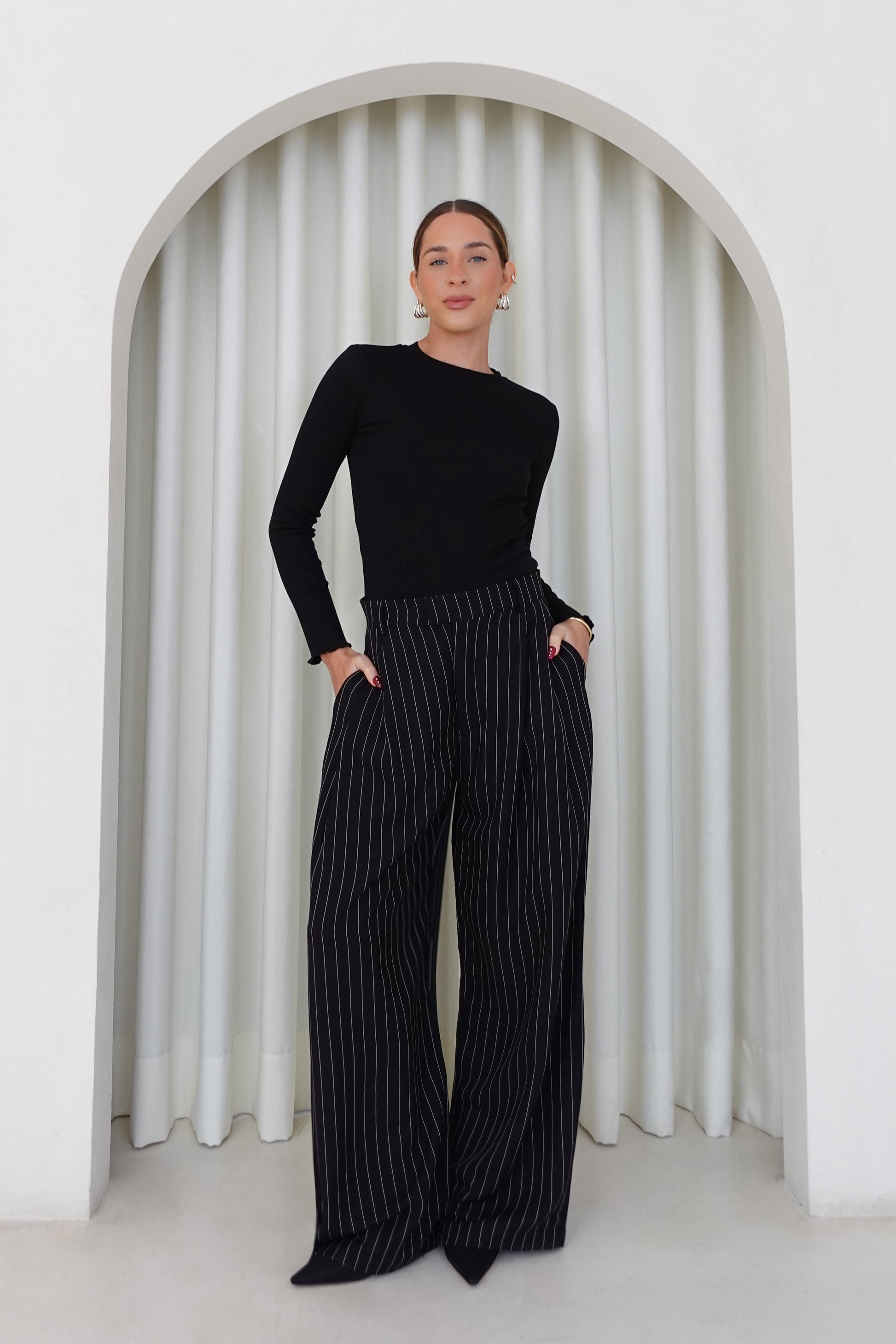 Pantalón sastre rayas con cruce - Negro