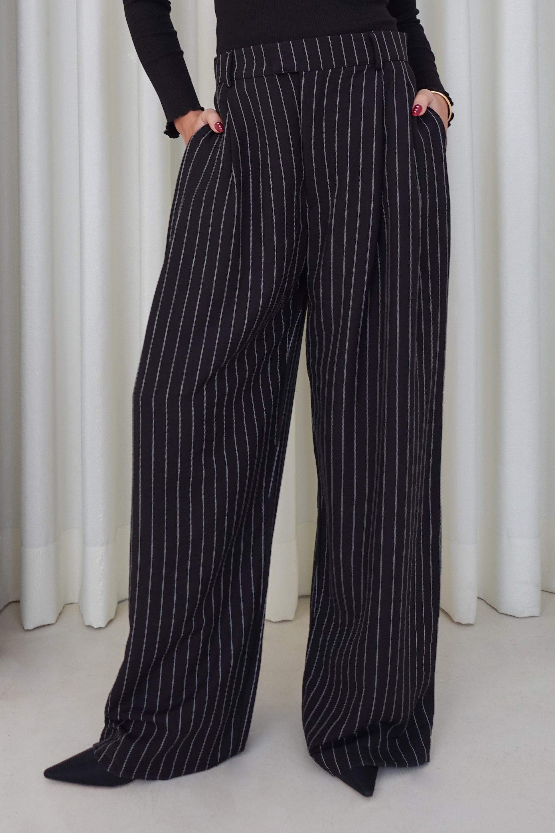 Pantalón sastre rayas con cruce - Negro