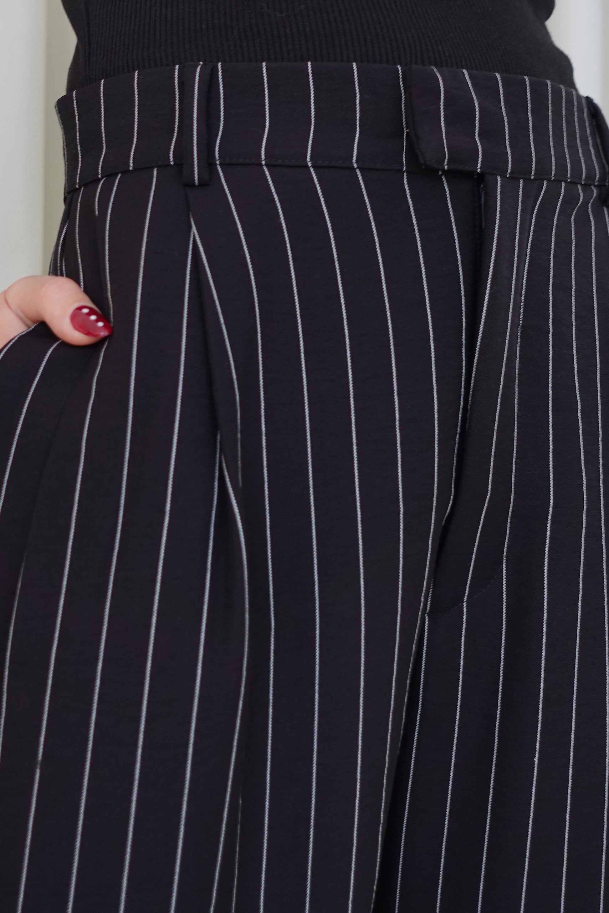 Pantalón sastre rayas con cruce - Negro