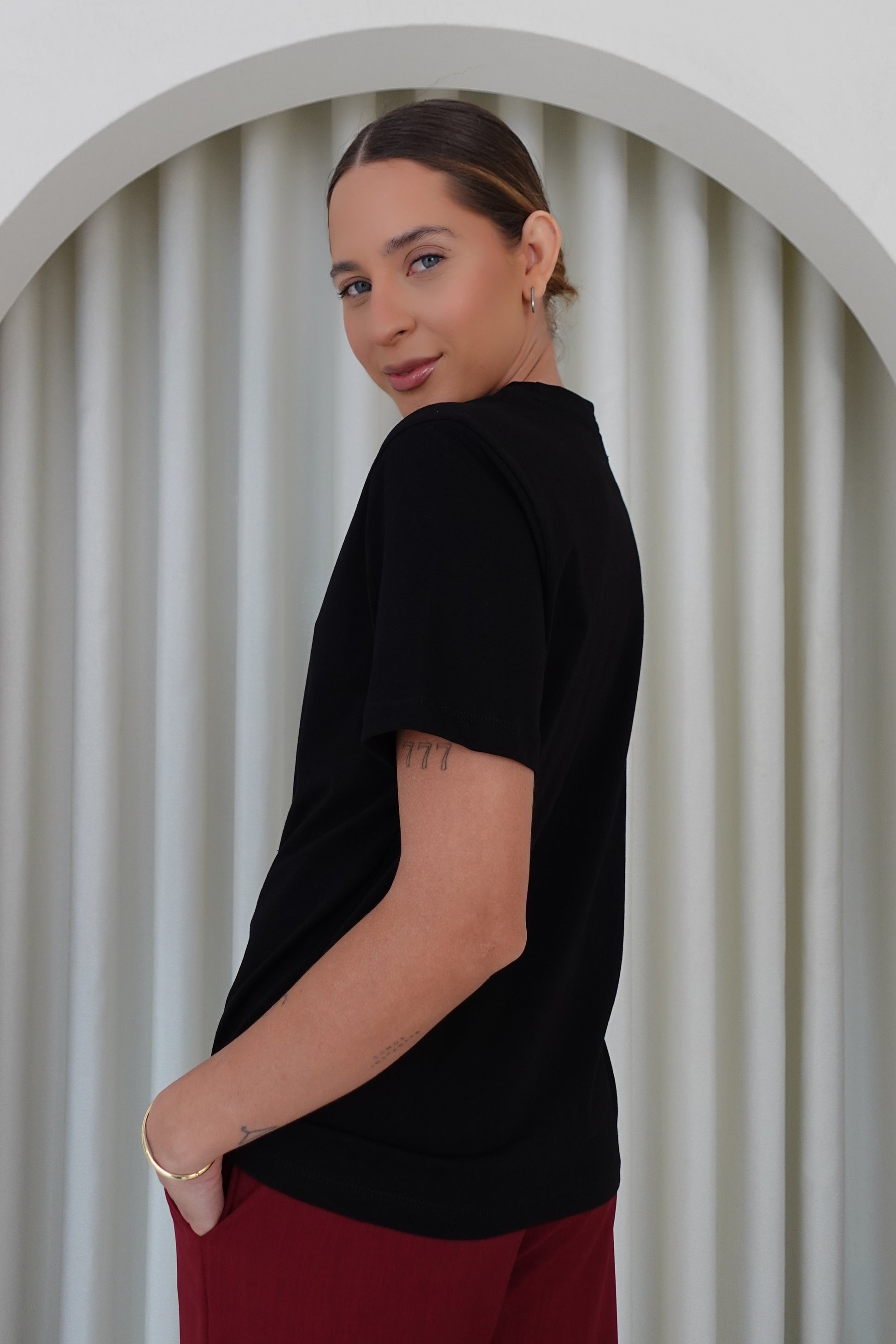 Camiseta regular fit - Negro