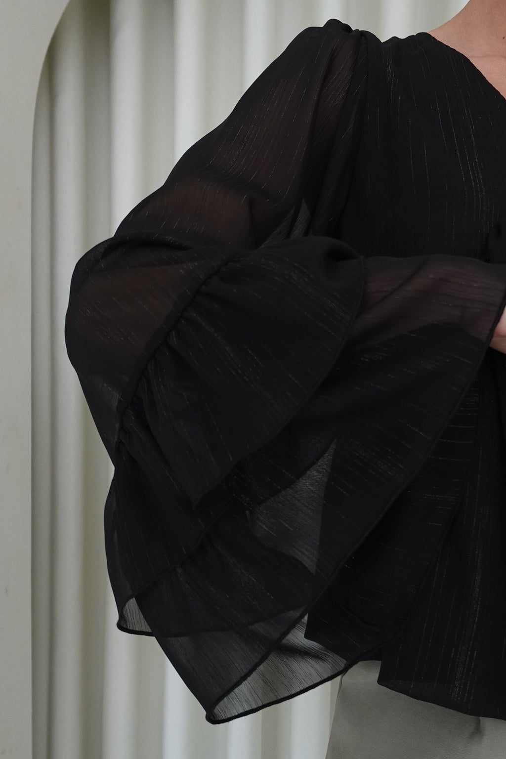 Blusa escote V - Negro