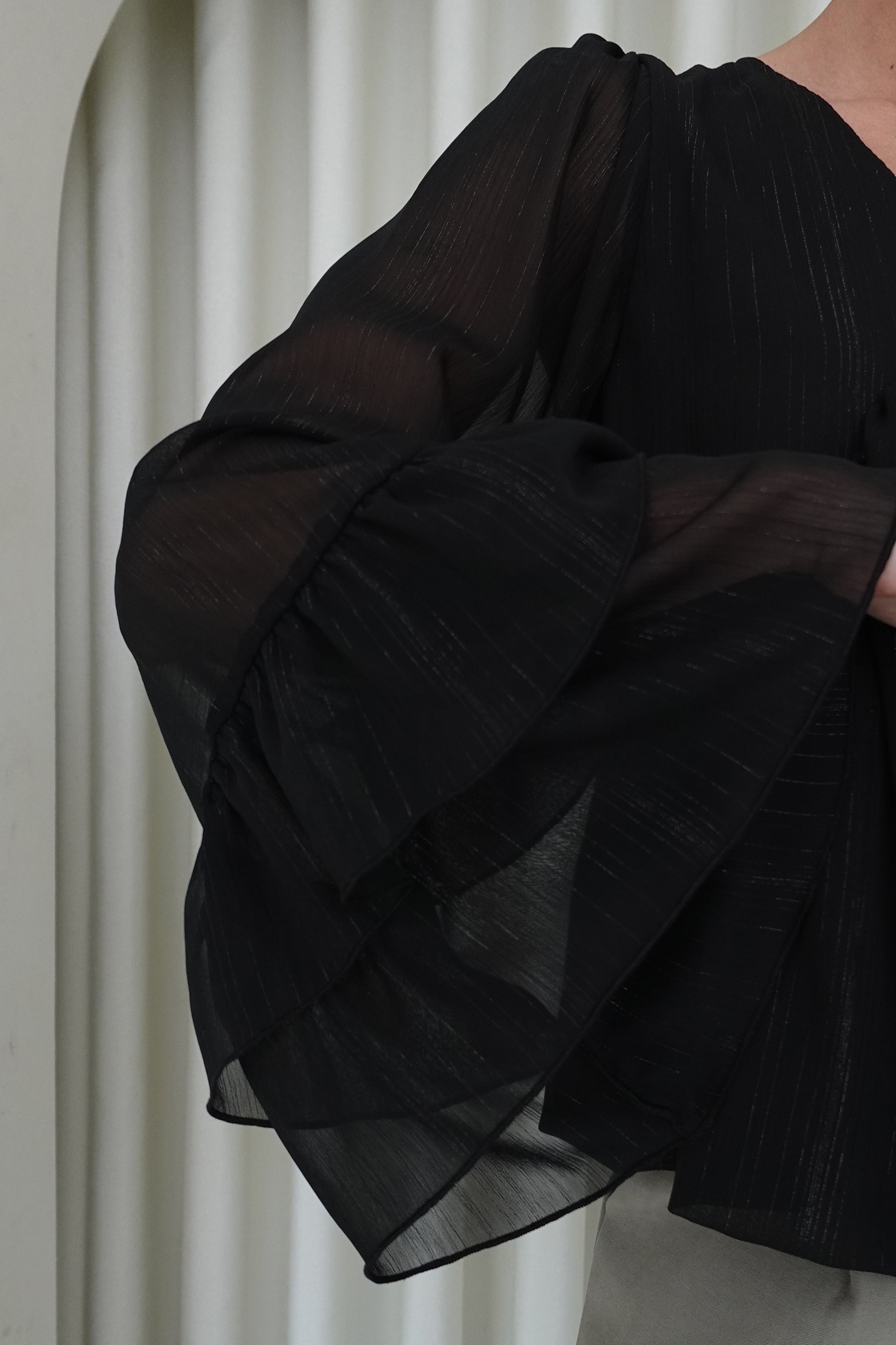 Blusa escote V - Negro
