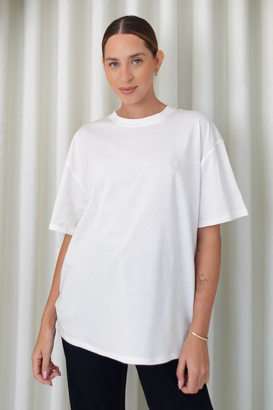Camiseta oversized bordada - Perla