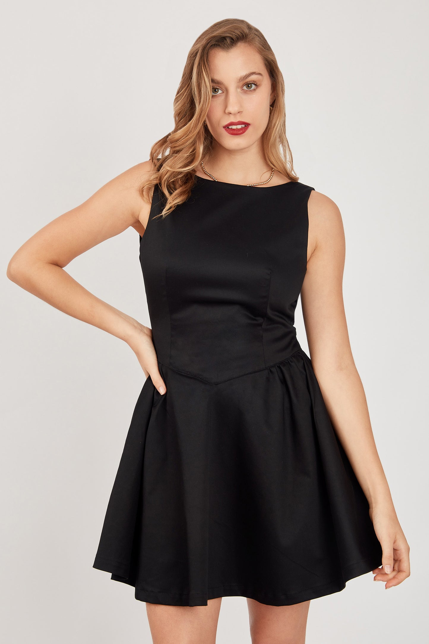 Vestido corto campana - Negro