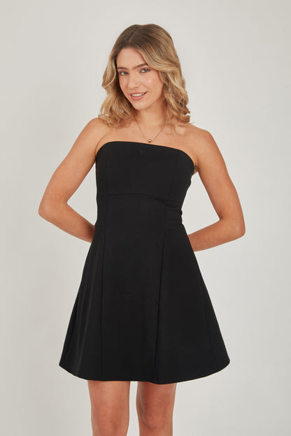 Vestido corto strapless en A - Negro