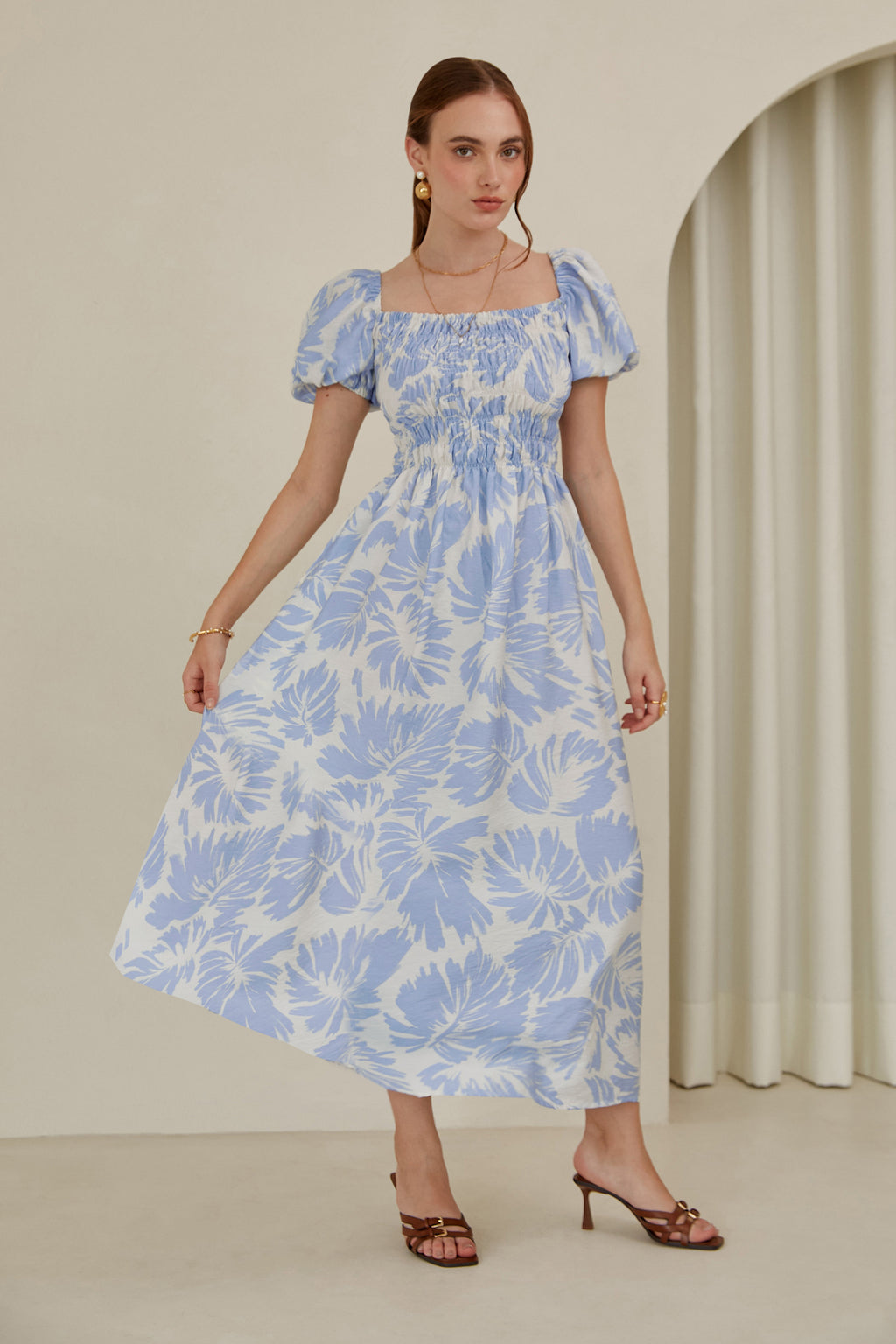 Vestido midi manga globo - Celeste