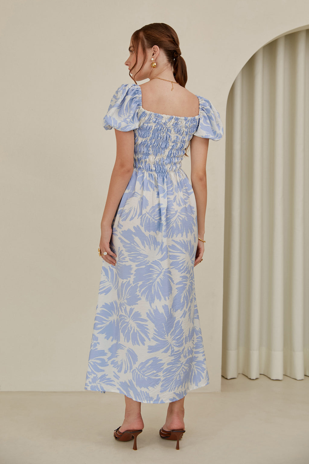 Vestido midi manga globo - Celeste